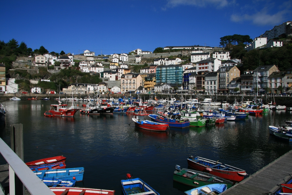 Luarca bei Sonne.jpg